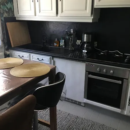 Maison Atypique 5 Couchages ,2 Lits Doubles Et Un Lit Simple ! Avec Un Grand Terrain !animaux Bienvenus !wifi Netflix Ecran Plat 4k Σπίτι διακοπών *