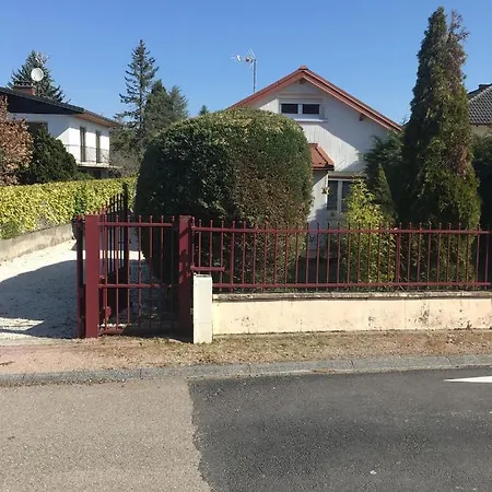 Σπίτι διακοπών Maison Atypique 5 Couchages ,2 Lits Doubles Et Un Lit Simple ! Avec Un Grand Terrain !animaux Bienvenus !wifi Netflix Ecran Plat 4k