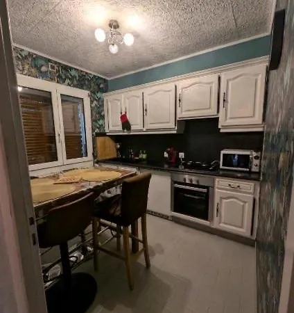 Σπίτι διακοπών Maison Atypique 5 Couchages ,2 Lits Doubles Et Un Lit Simple ! Avec Un Grand Terrain !animaux Bienvenus !wifi Netflix Ecran Plat 4k *